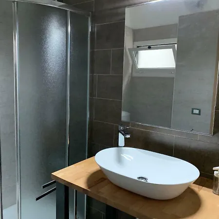 Apartman L Ufficio *